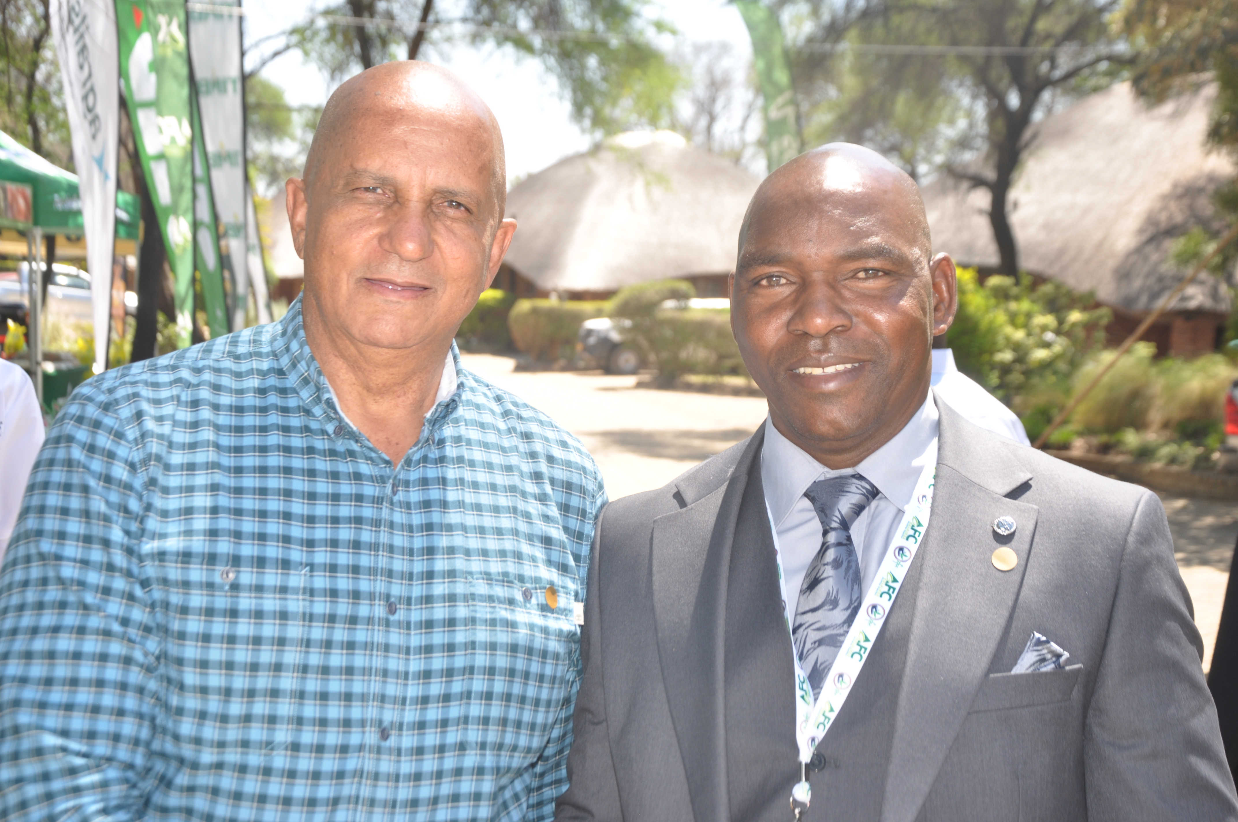 Dr Ivan Craig & ZFU President Dr J. Jawi